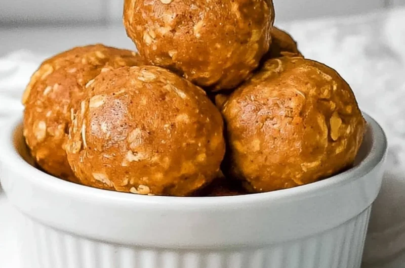 No bake pumpkin protein balls recipe for a healthy snack