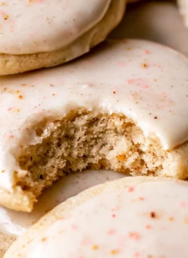 Cozy Taylor Swift inspired chai cookies with warm spices and sweetness.